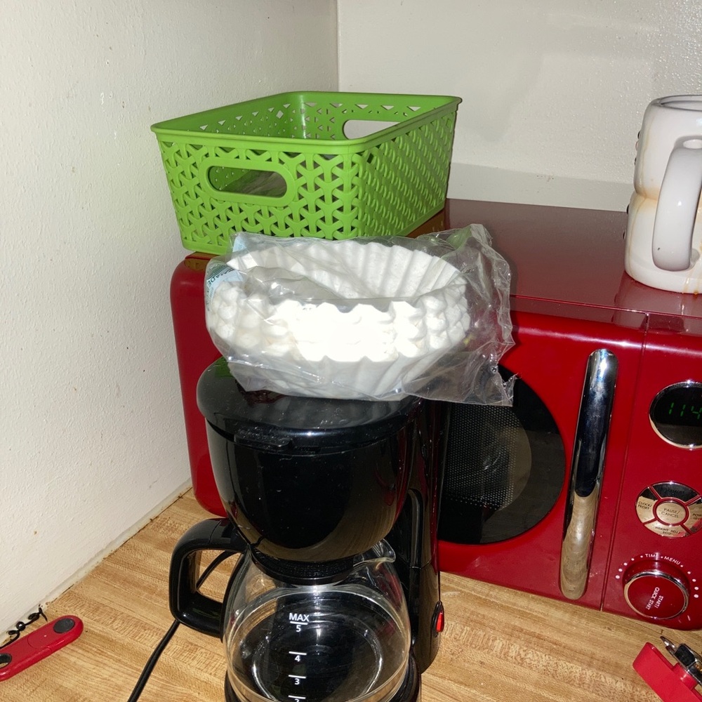 Gently used out of box not coffee drinker. Text 4783653213
